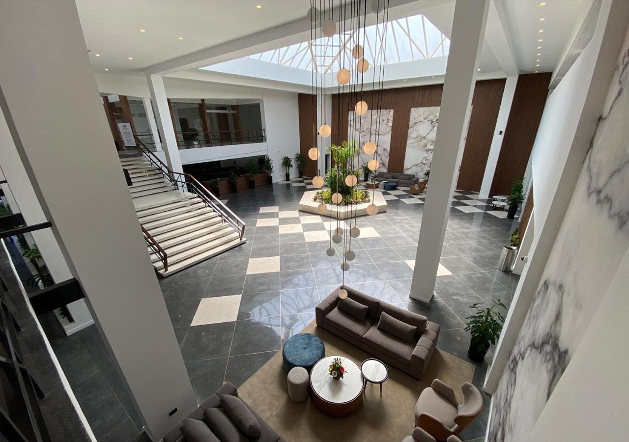 Hotel Eurobuilding Tama San Cristóbal Zewnętrze zdjęcie